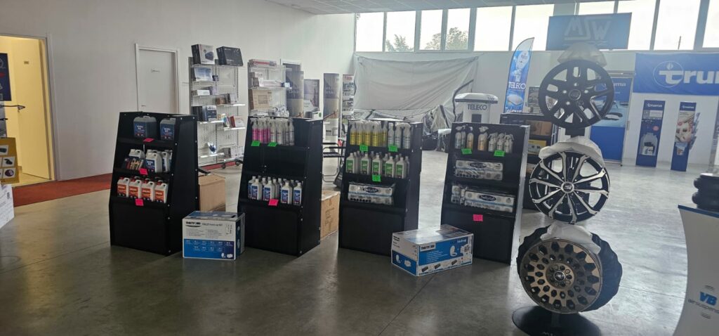 3_a5010625d85706151eeaca32b0bc273a_1758643313