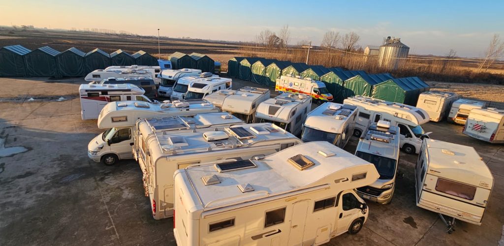 1_a535bd10feef11a903ad5c2e0084941c_1758643271